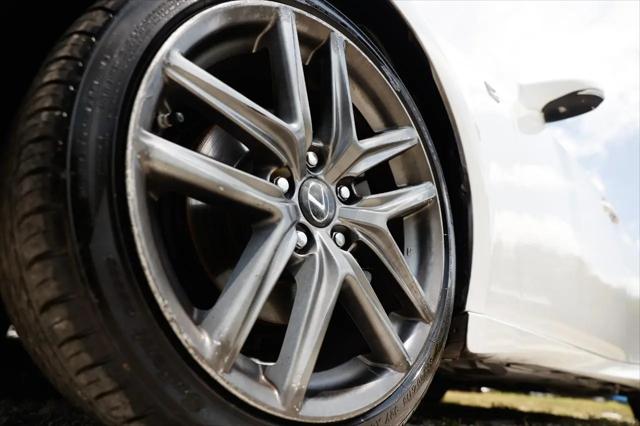 2015 Lexus IS 250 Crafted Line