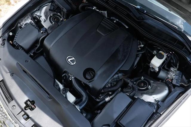 2015 Lexus IS 250 Crafted Line