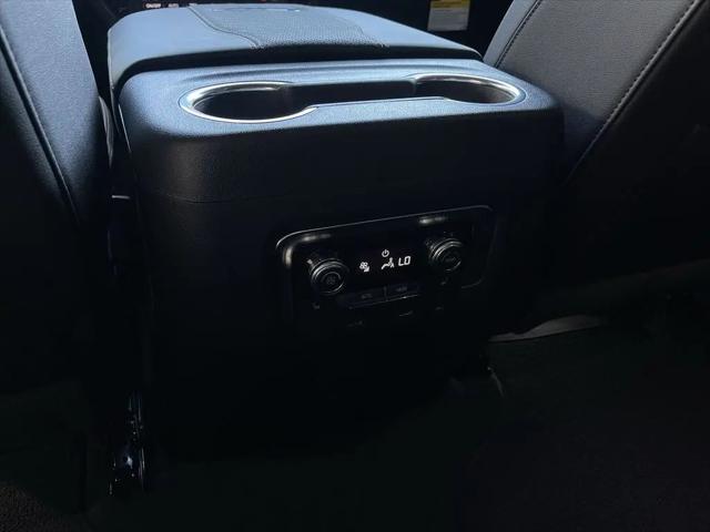 2026 GMC Yukon 4WD AT4