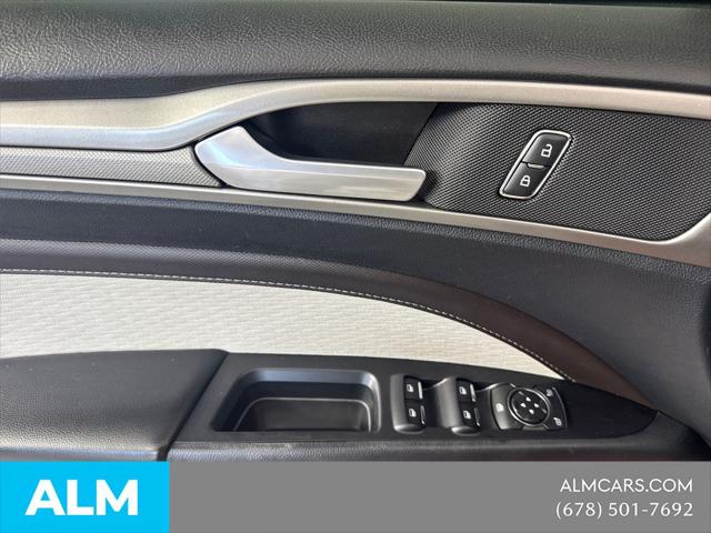 2020 Ford Fusion SE