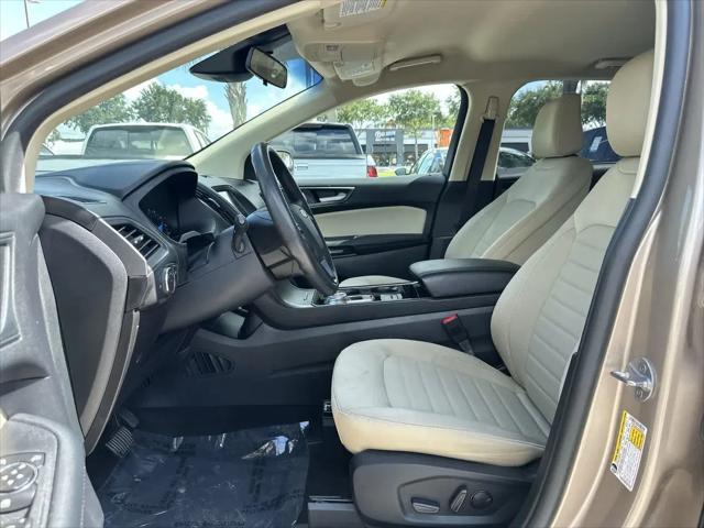2020 Ford Edge SE