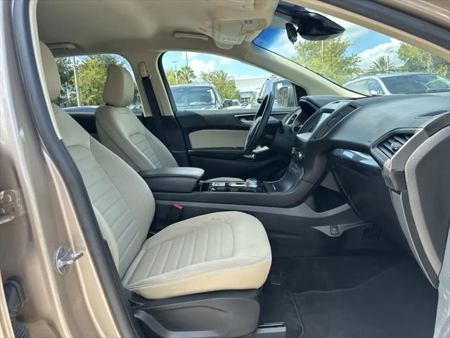 2020 Ford Edge SE