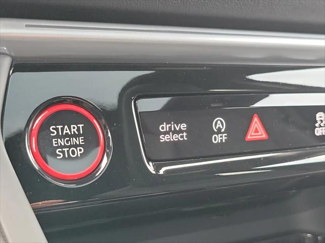 2025 Audi SQ5 Premium Plus TFSI quattro S tronic