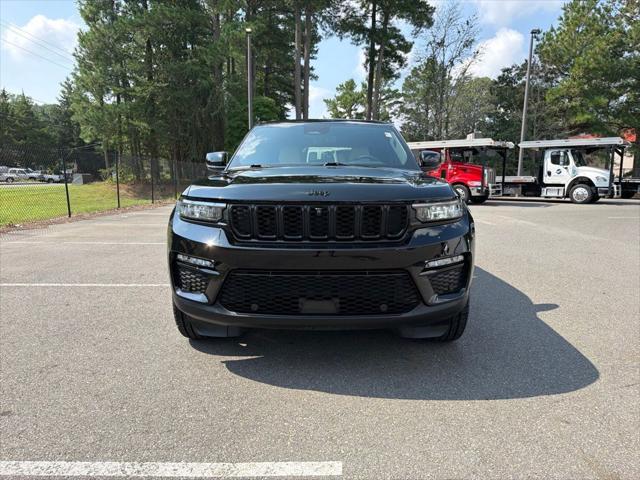 2023 Jeep Grand Cherokee Limited 4x4 2023 Jeep Grand Cherokee Limited 4x4