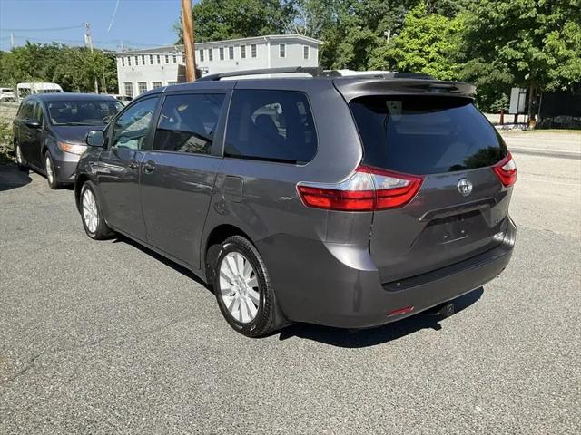 2017 Toyota Sienna LE 7 Passenger