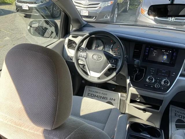 2017 Toyota Sienna LE 7 Passenger