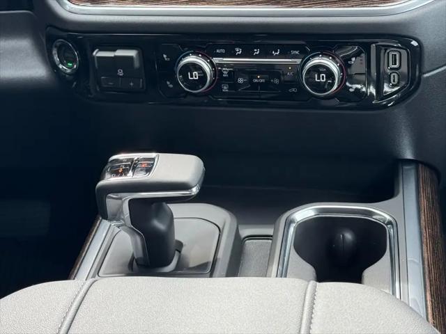 2026 GMC Sierra 1500 Crew Cab, Short Bed, Elevation, 4WD