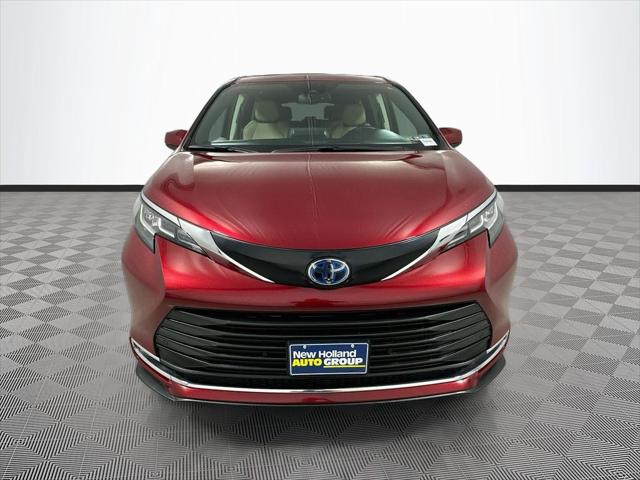 2023 Toyota Sienna XLE