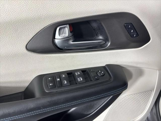 2021 Chrysler Pacifica Touring L