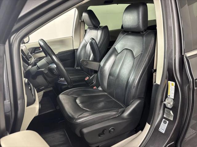2021 Chrysler Pacifica Touring L