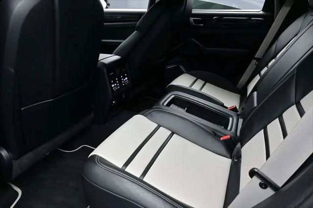 2023 Porsche Cayenne Turbo GT