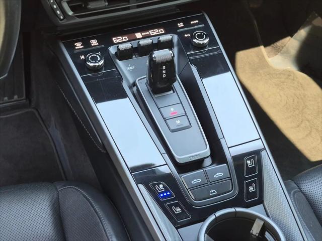 2020 Porsche 911 Carrera 4S Cabriolet