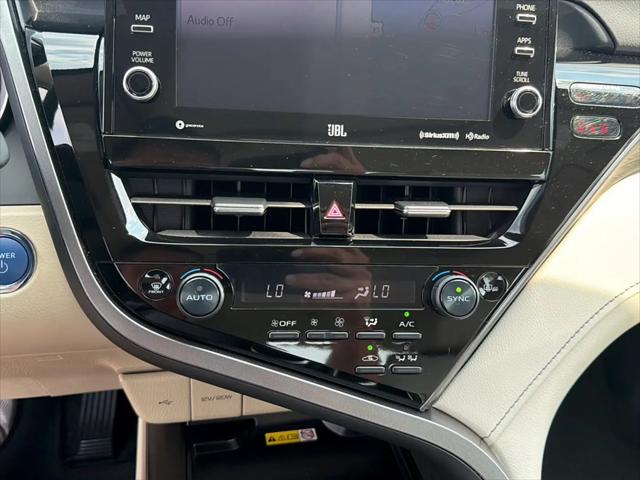 2022 Toyota Camry Hybrid XLE