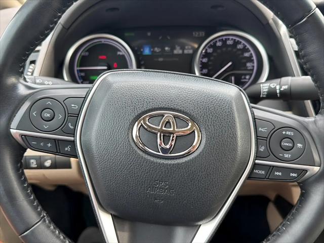 2022 Toyota Camry Hybrid XLE