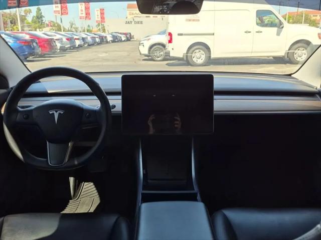 2019 Tesla Model 3 Mid Range