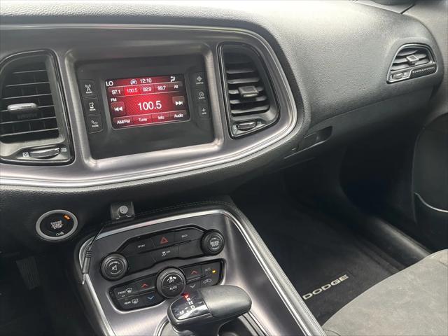 2016 Dodge Challenger SXT