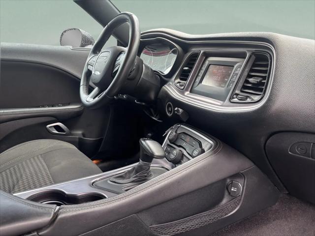 2016 Dodge Challenger SXT