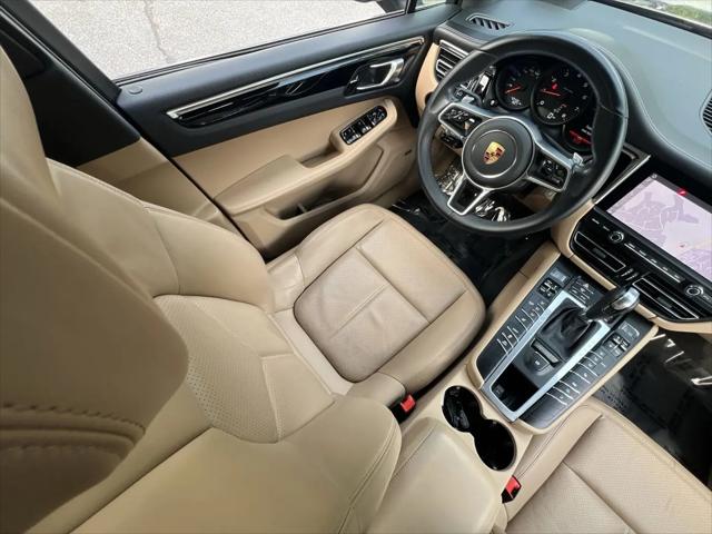 2021 Porsche Macan Macan