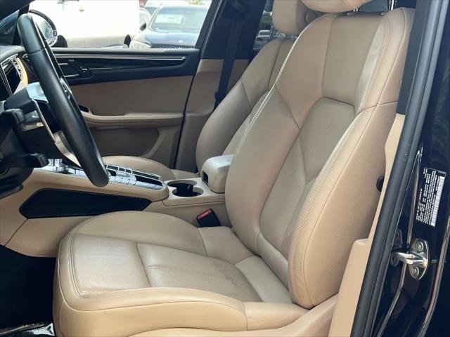 2021 Porsche Macan Macan
