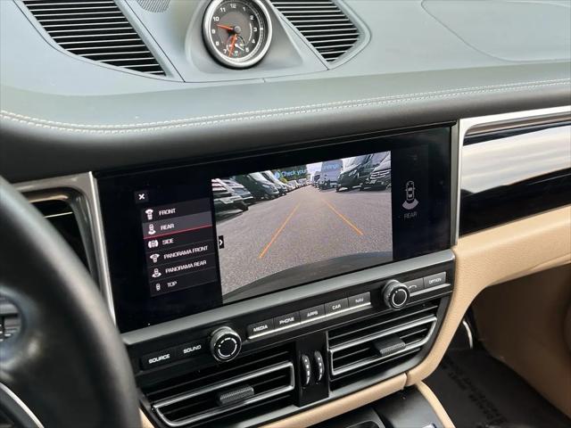 2021 Porsche Macan Macan