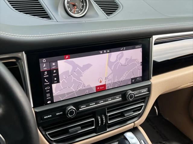 2021 Porsche Macan Macan
