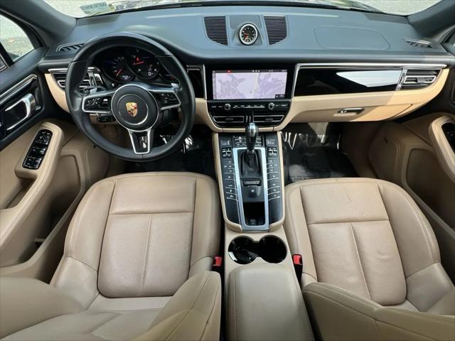 2021 Porsche Macan Macan
