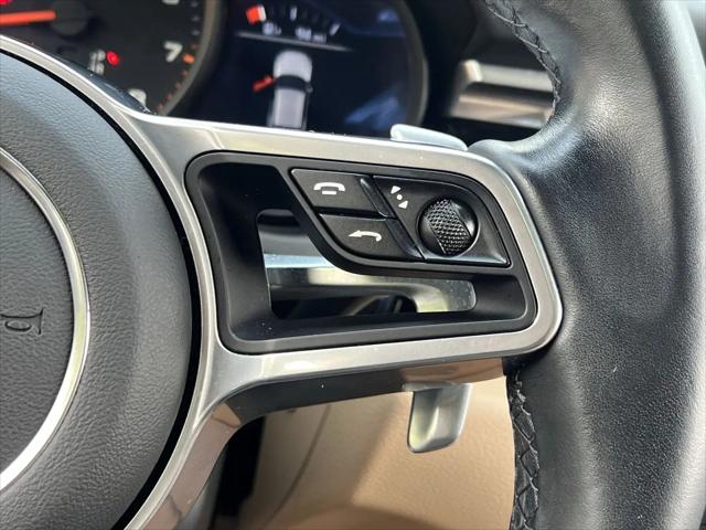 2021 Porsche Macan Macan
