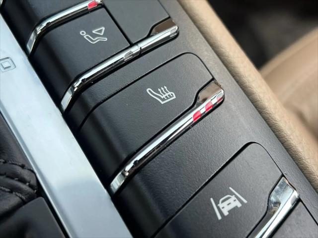 2021 Porsche Macan Macan