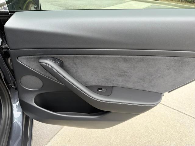 2021 Tesla Model 3 Standard Range Plus Rear-Wheel Drive