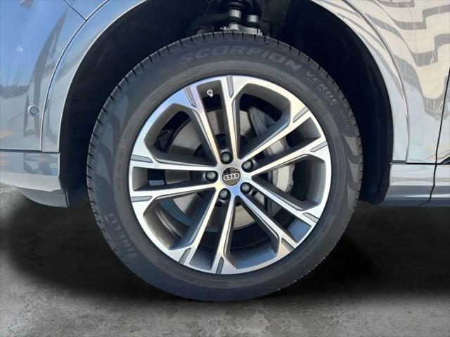 2026 Audi Q7 Premium 45 TFSI quattro tiptronic