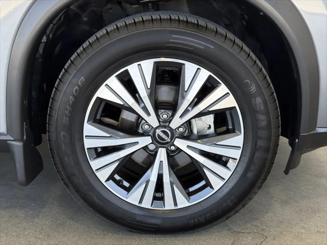 2023 Nissan Rogue SV FWD