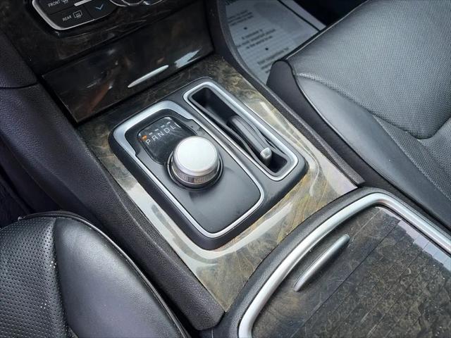 2017 Chrysler 300 C