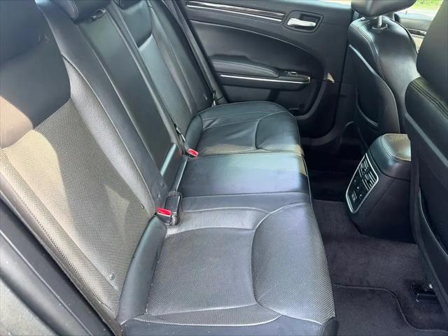 2017 Chrysler 300 C