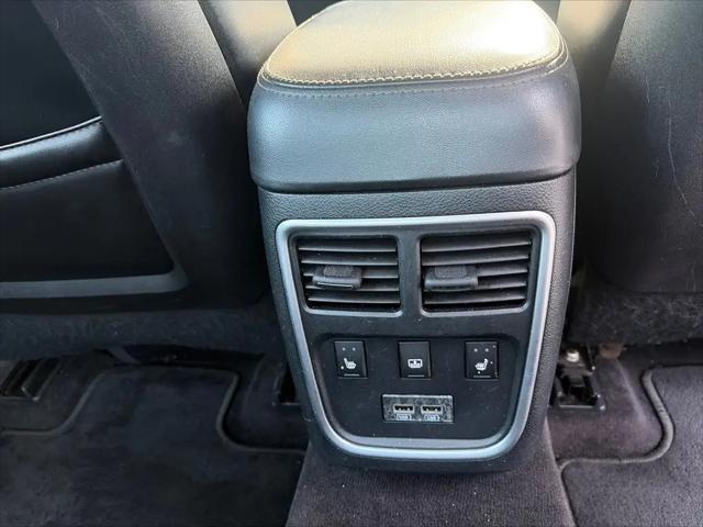 2017 Chrysler 300 C