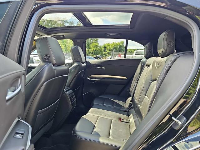 2021 Cadillac XT4 AWD Premium Luxury