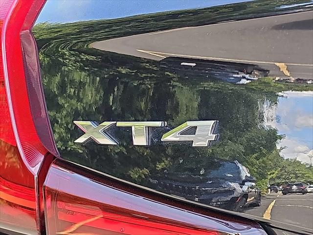 2021 Cadillac XT4 AWD Premium Luxury