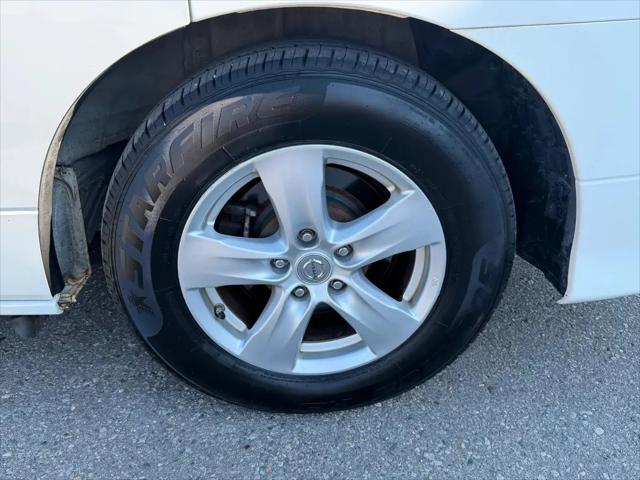 2011 Nissan Quest SV
