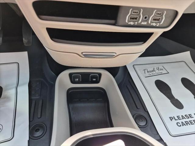 2021 Chrysler Pacifica Touring L