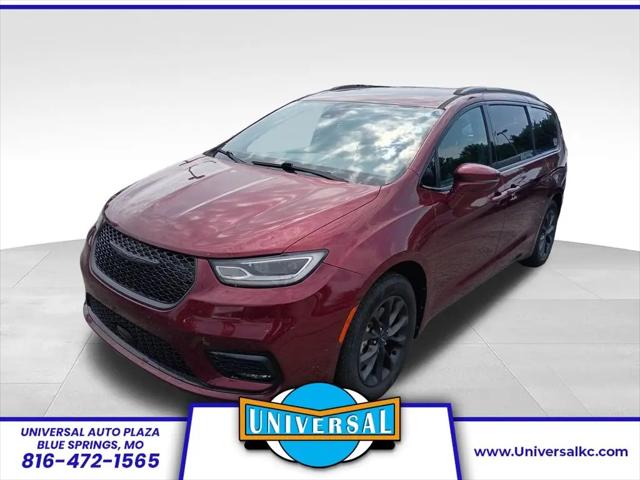 2021 Chrysler Pacifica Touring for sale in Blue Springs, MO