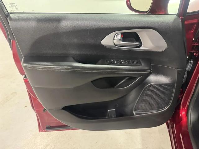 2021 Chrysler Pacifica Touring