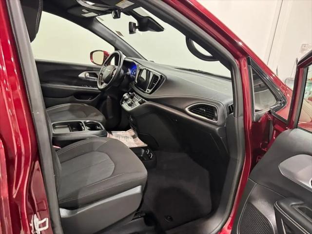 2021 Chrysler Pacifica Touring