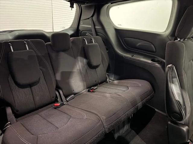 2021 Chrysler Pacifica Touring