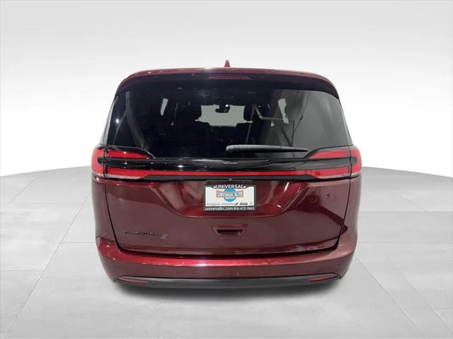 2021 Chrysler Pacifica Touring