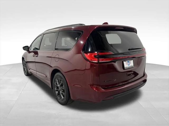 2021 Chrysler Pacifica Touring