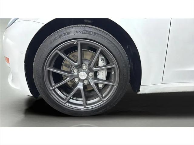 2021 Tesla Model 3 Standard Range Plus Rear-Wheel Drive