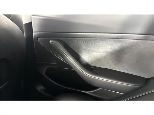 2021 Tesla Model 3 Standard Range Plus Rear-Wheel Drive