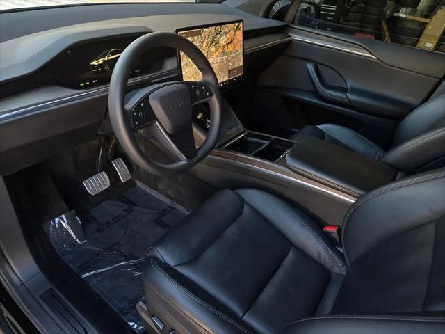 2023 Tesla Model X Standard Range
