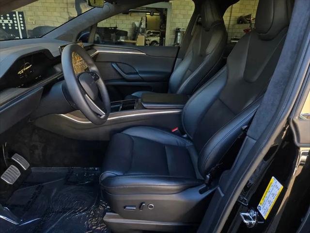 2023 Tesla Model X Standard Range