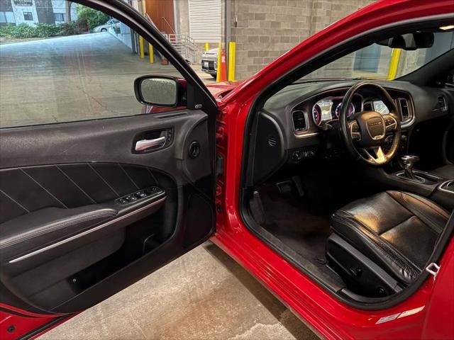 2017 Dodge Charger SXT