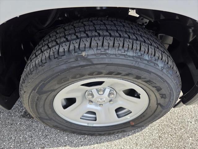 2026 Ram 1500 Tradesman Crew Cab 4x4 57 Box
